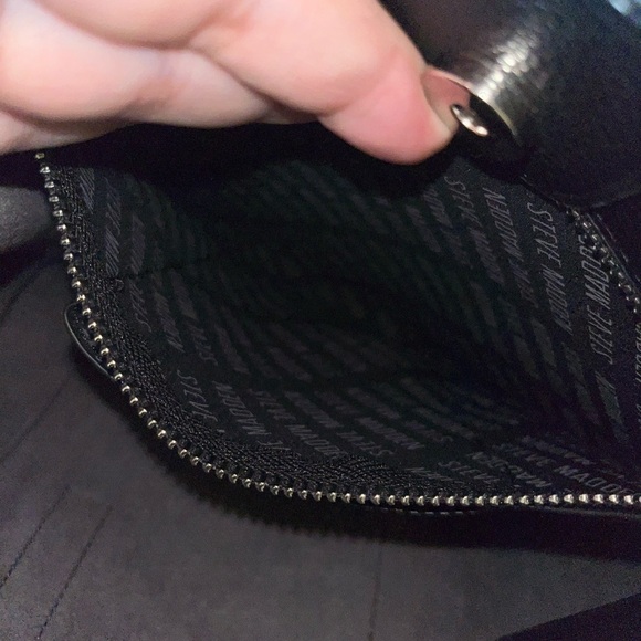 Steve Madden Leather Tote Handbag, Black with Zippers on each side - Picture 4 of 14